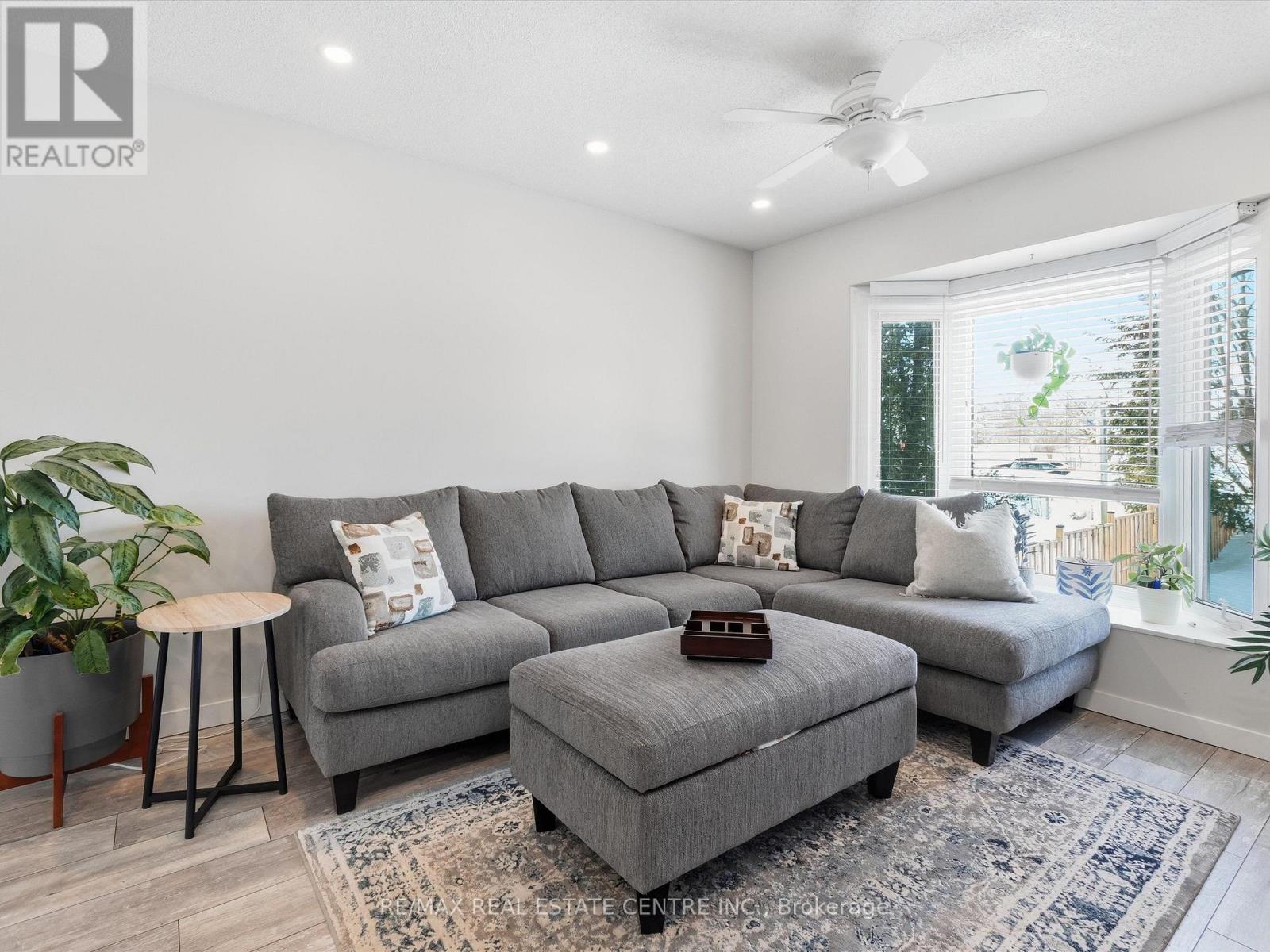 318 SHELBURNE PLACE - 12