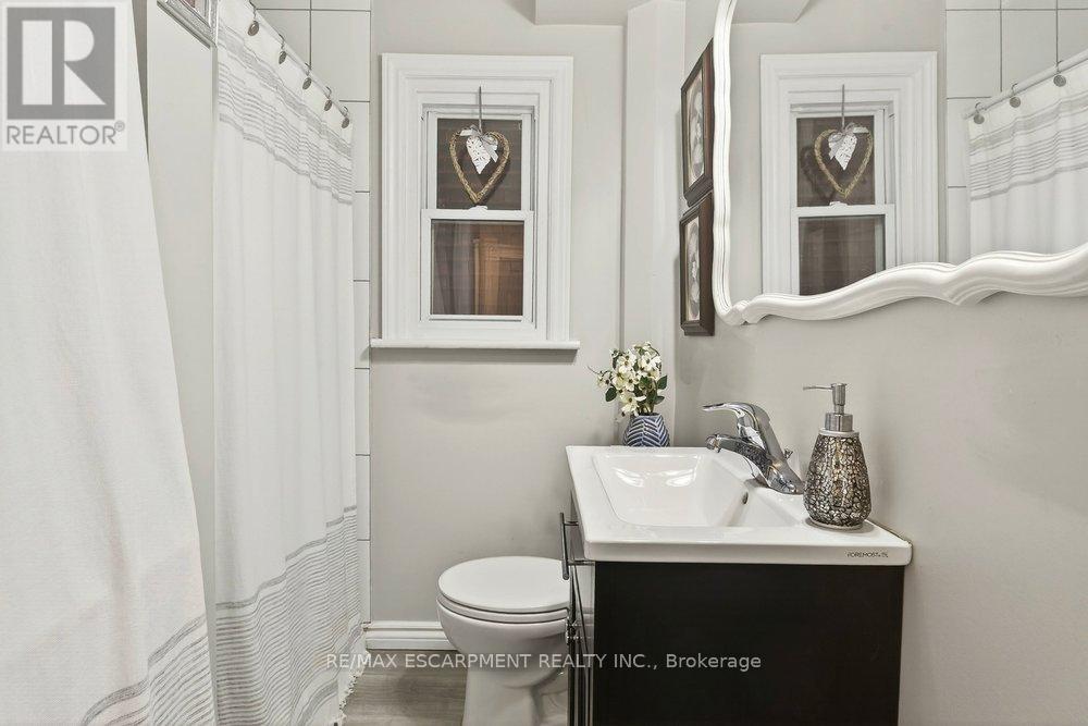 49 CHEEVER STREET - Image 25