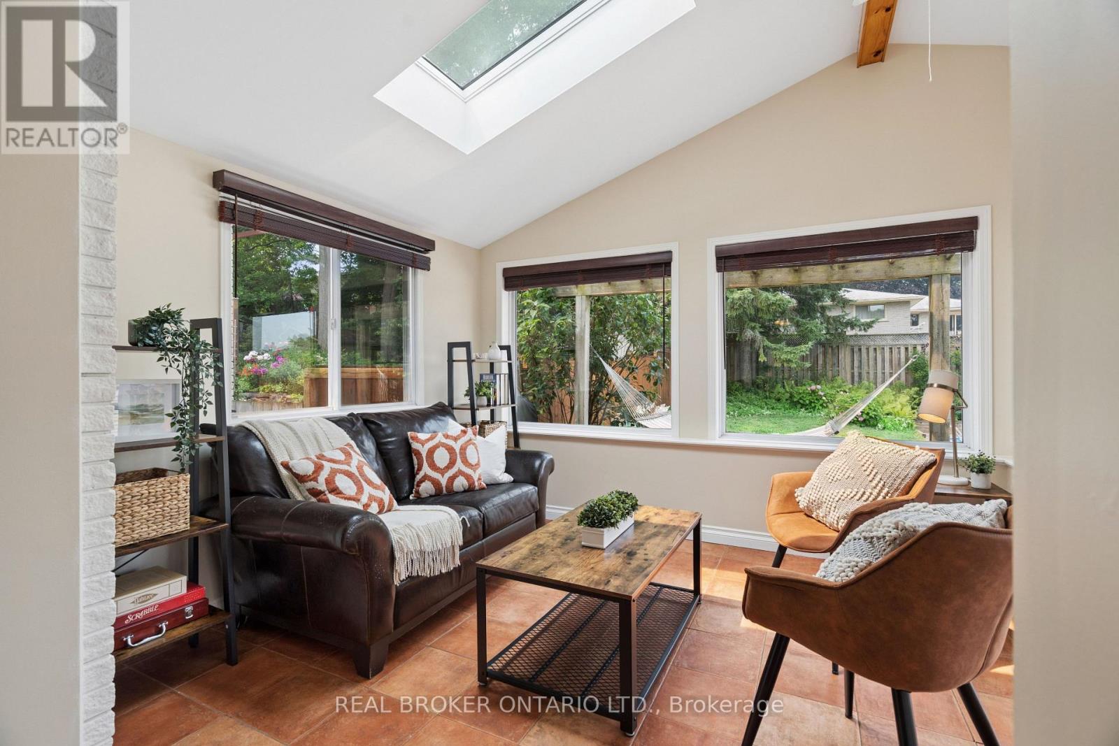 254 SOUTHWOOD DRIVE - Image 12