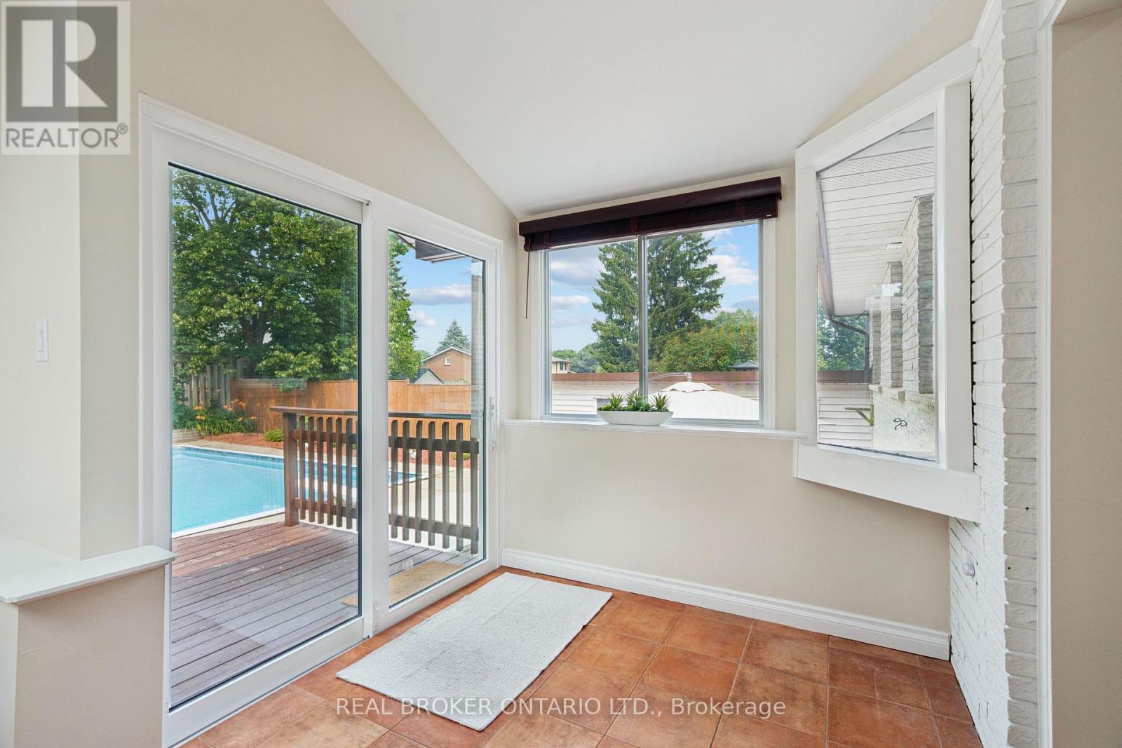 254 SOUTHWOOD DRIVE - Image 15