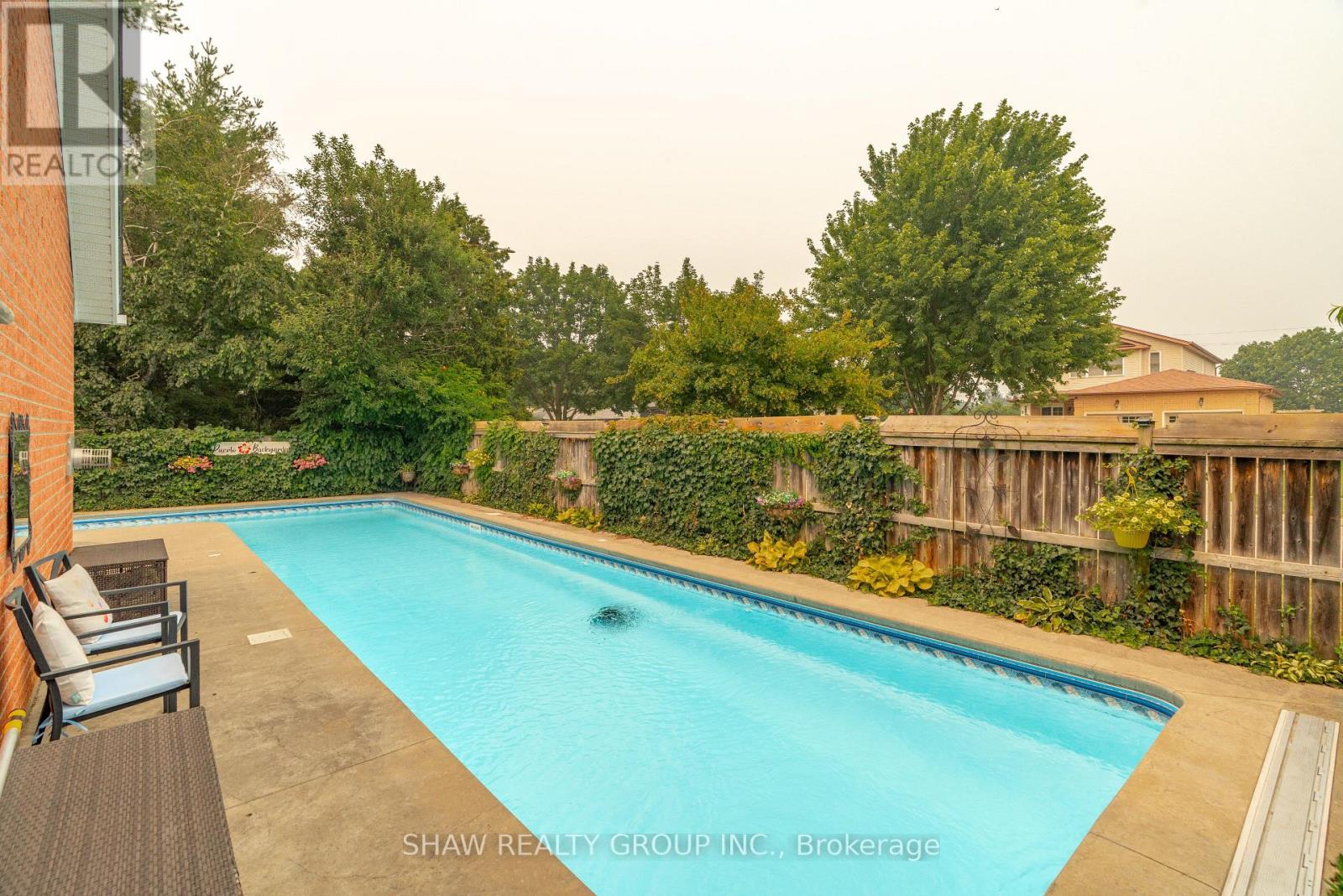 79 BEAVERBROOK CRESCENT - 4