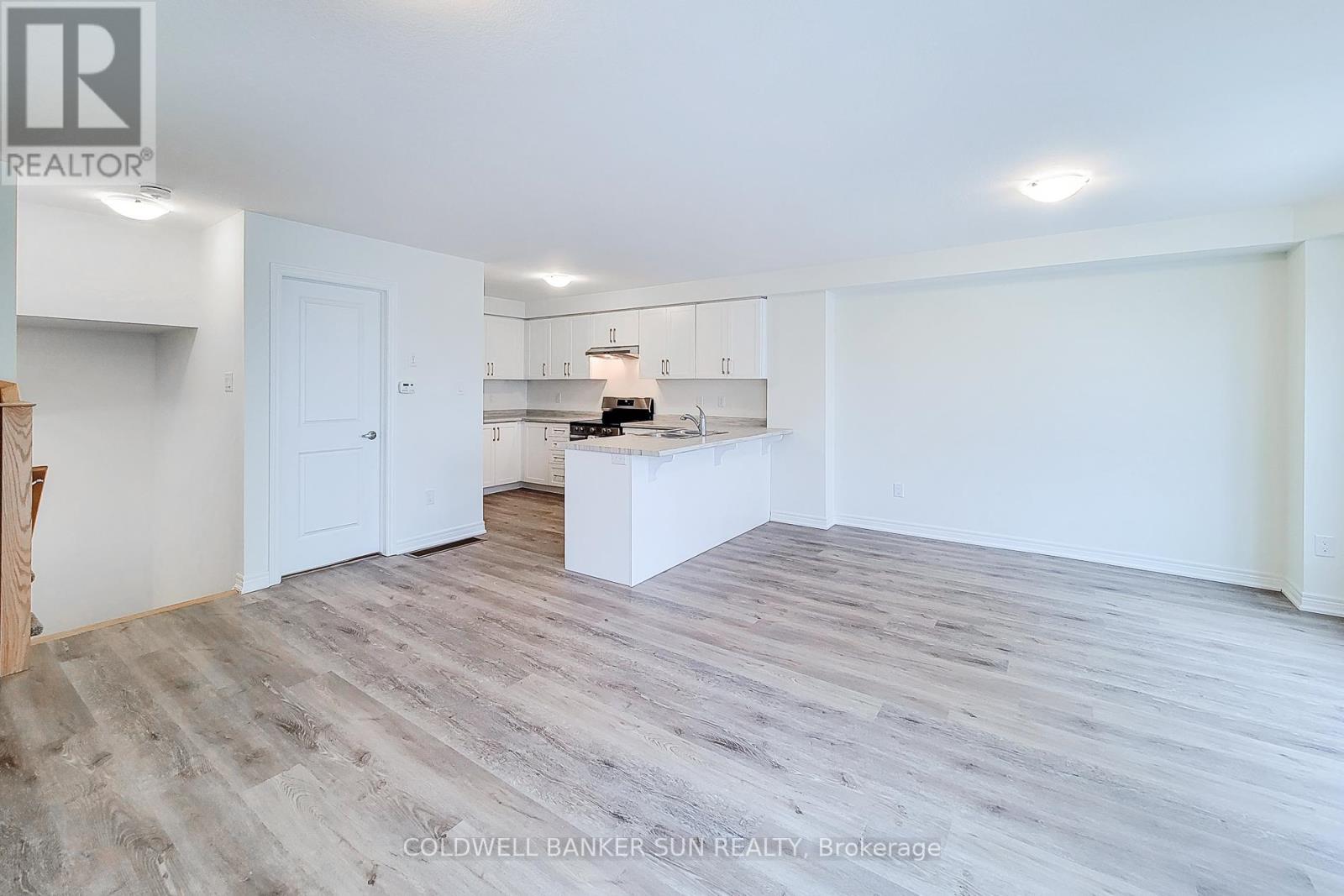 7 ROXANNE DRIVE - 8