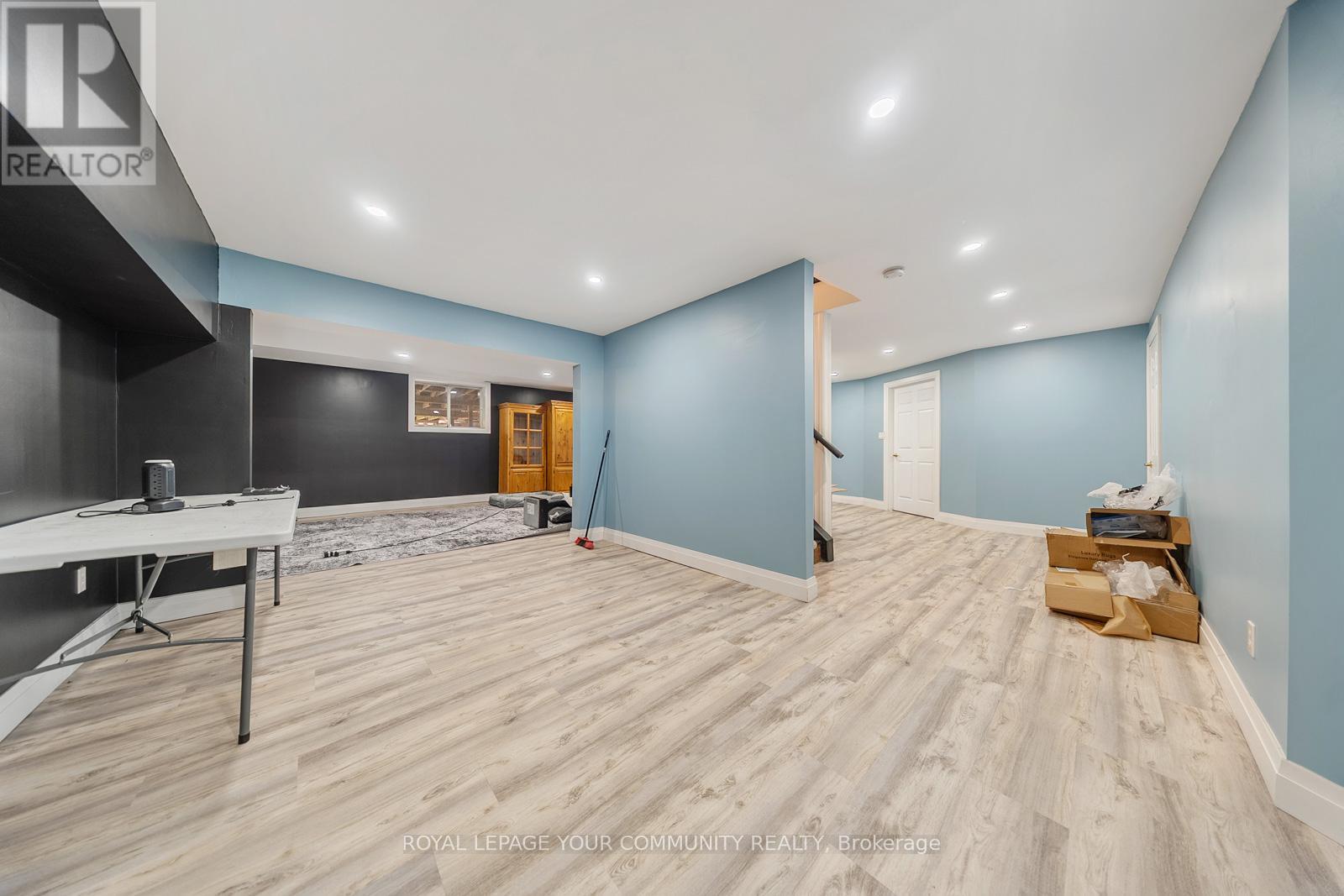 #10 286194 COUNTY ROAD - 40