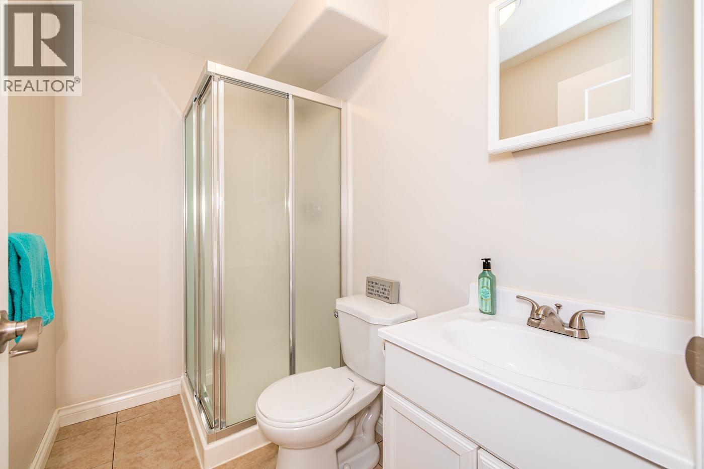 7889 QUEENS CRESCENT - Image 13