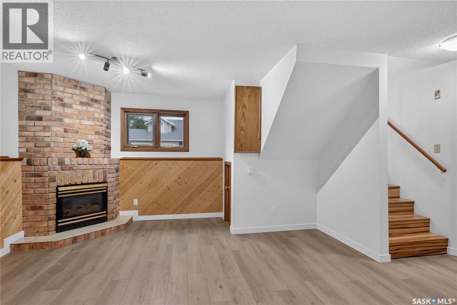 417 Fehr CRESCENT - 21