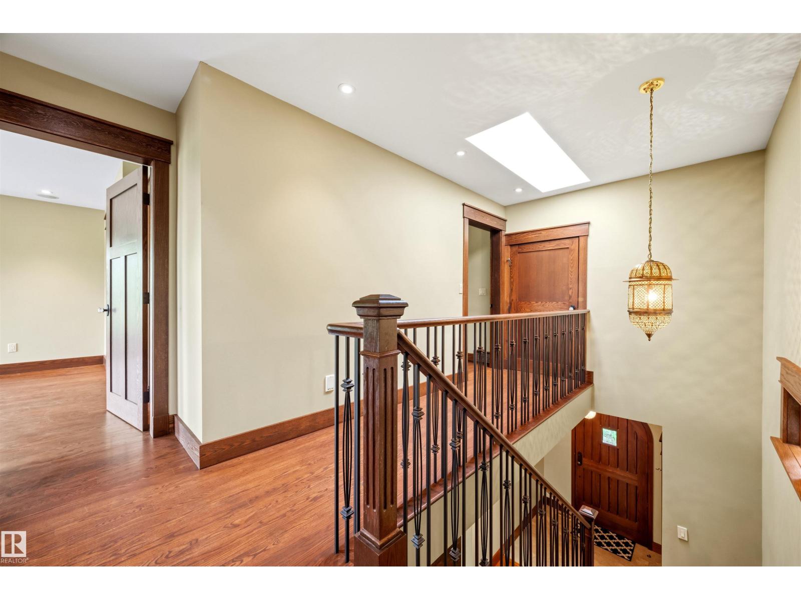 9652 86 AV NW - 21