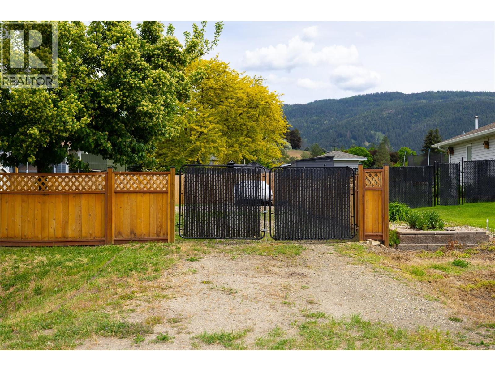 5301 Spalding Road - 55