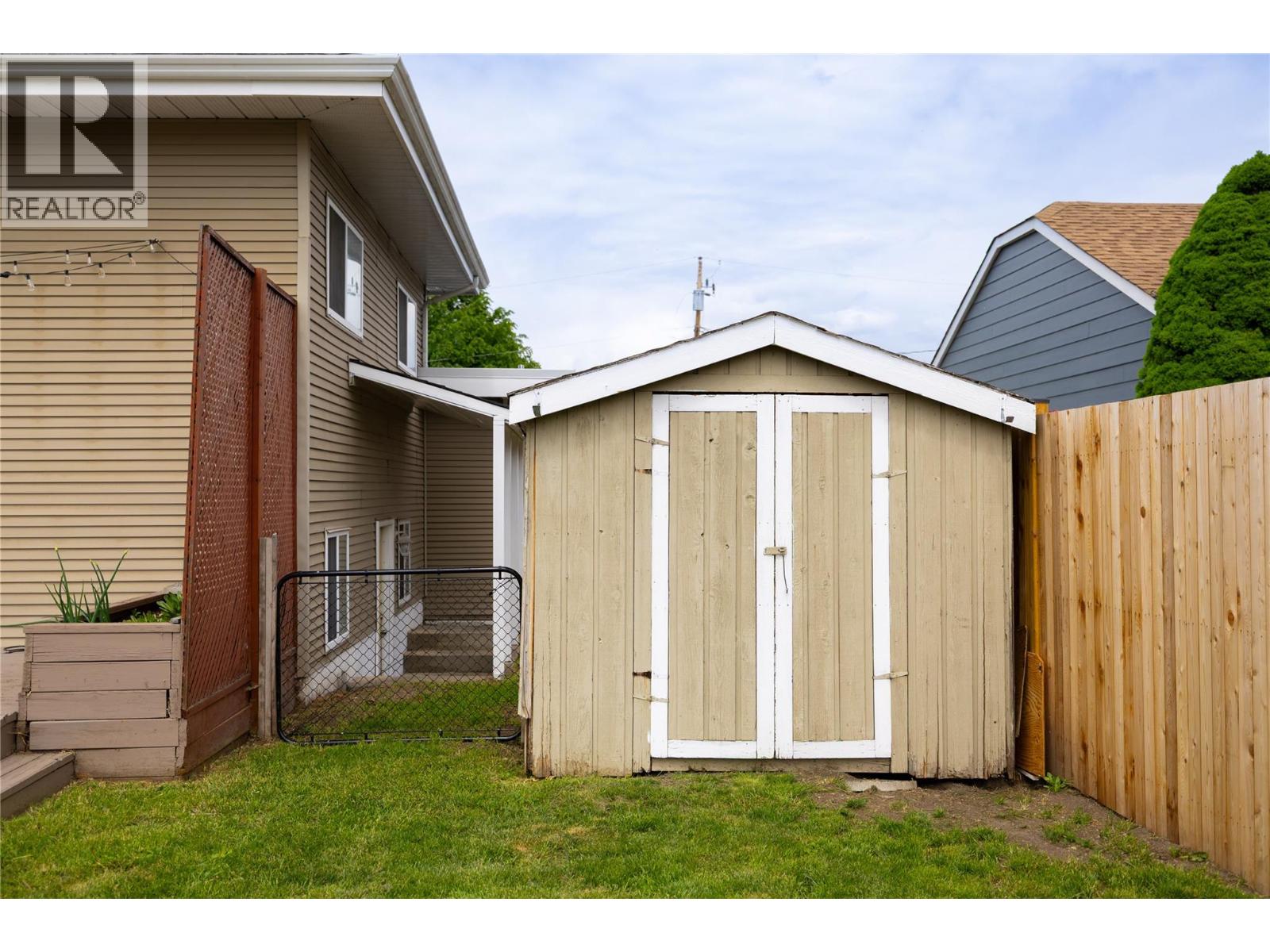 5301 Spalding Road - 53