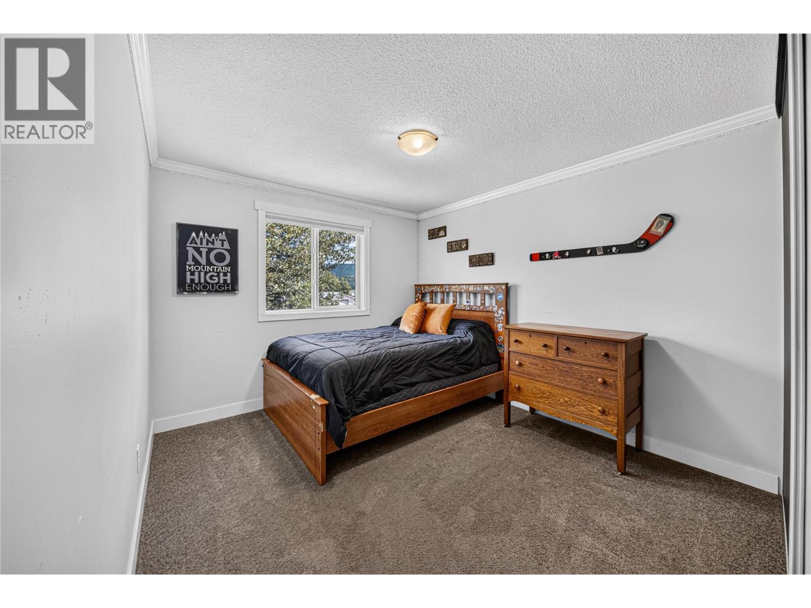 34 Dawson Crescent - 26
