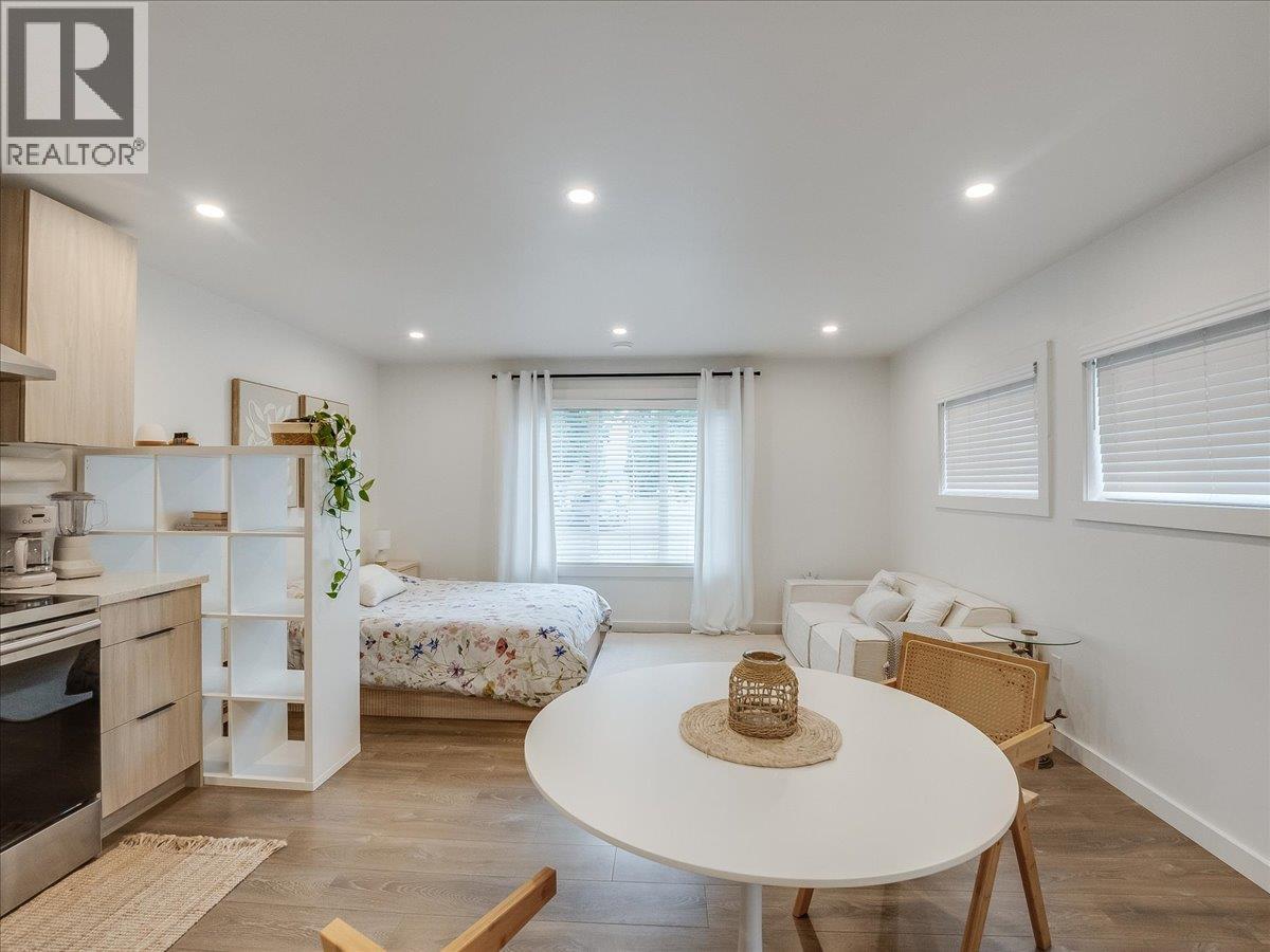 2116 Columbia Avenue - 38