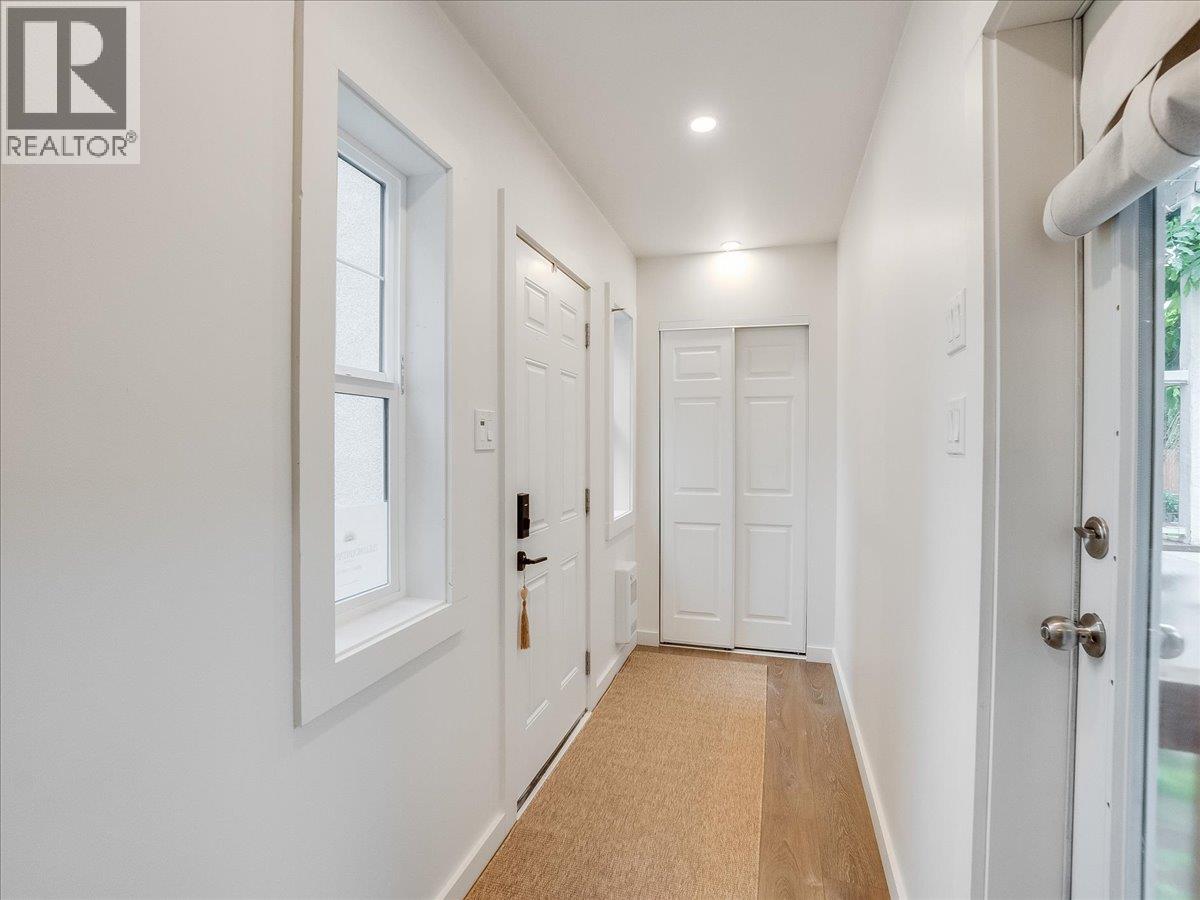 2116 Columbia Avenue - 35
