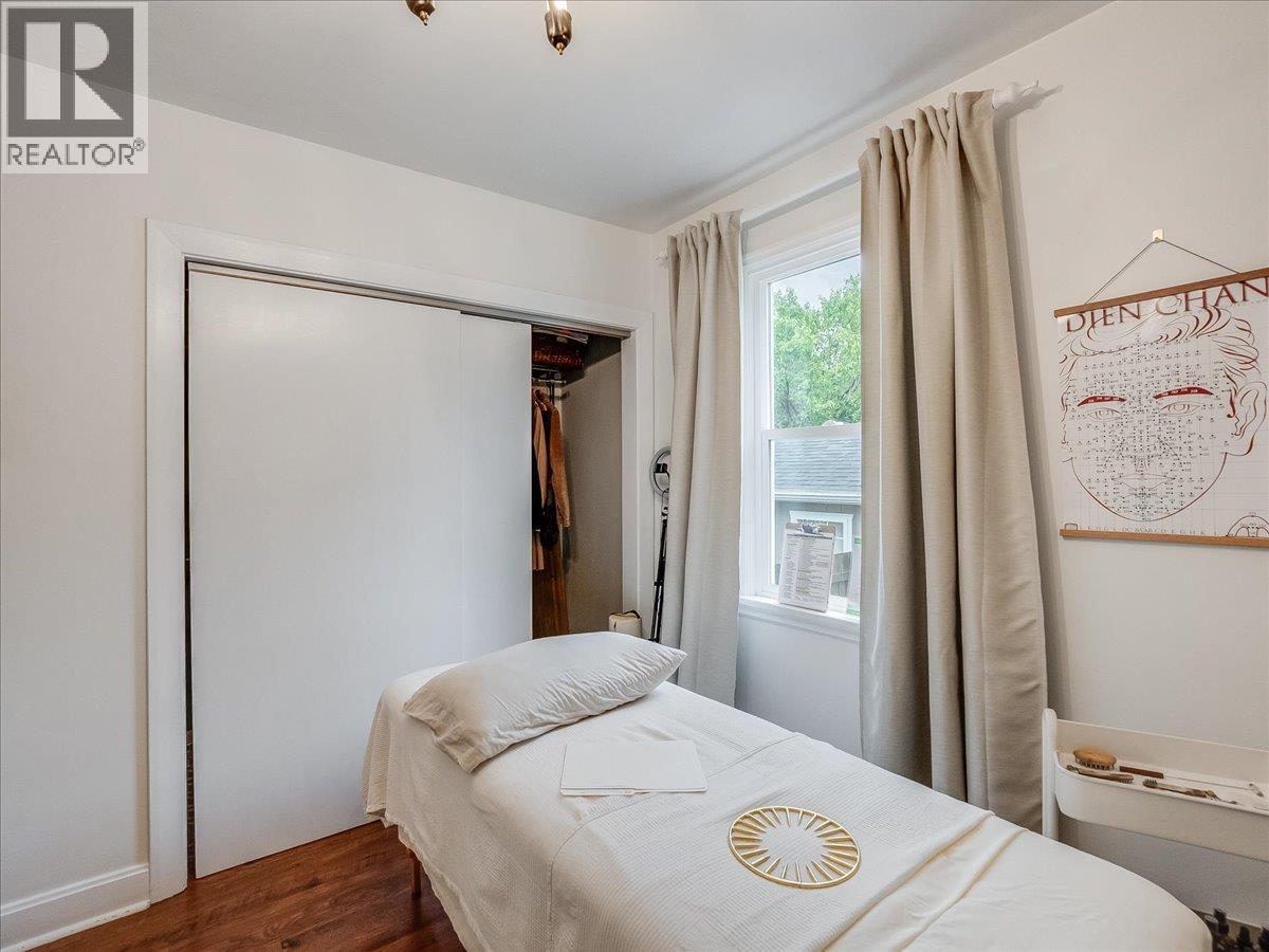 2116 Columbia Avenue - 24