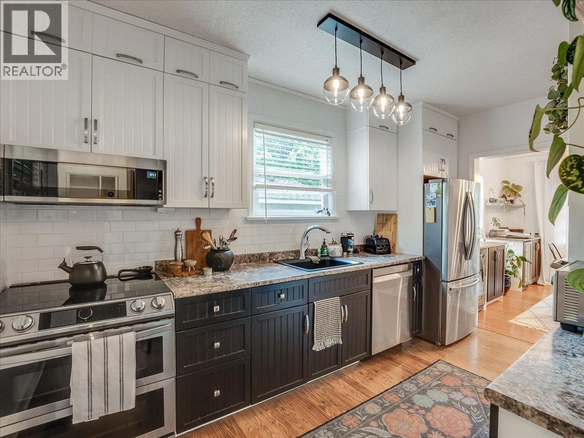 2116 Columbia Avenue - 12