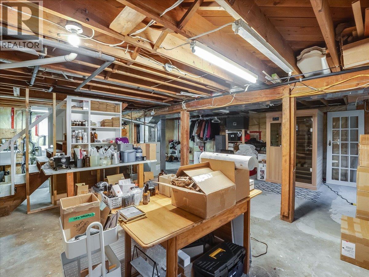 2116 Columbia Avenue - 49