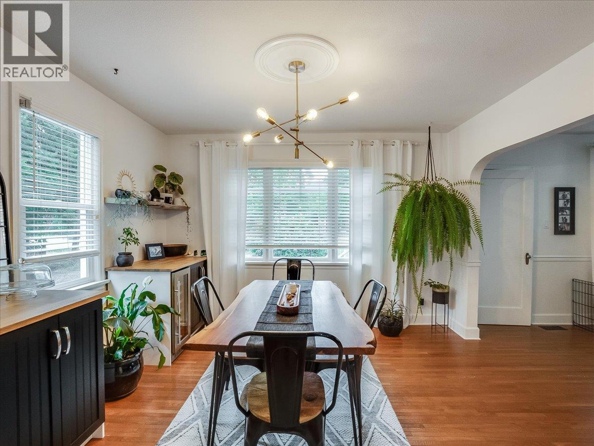 2116 Columbia Avenue - 16