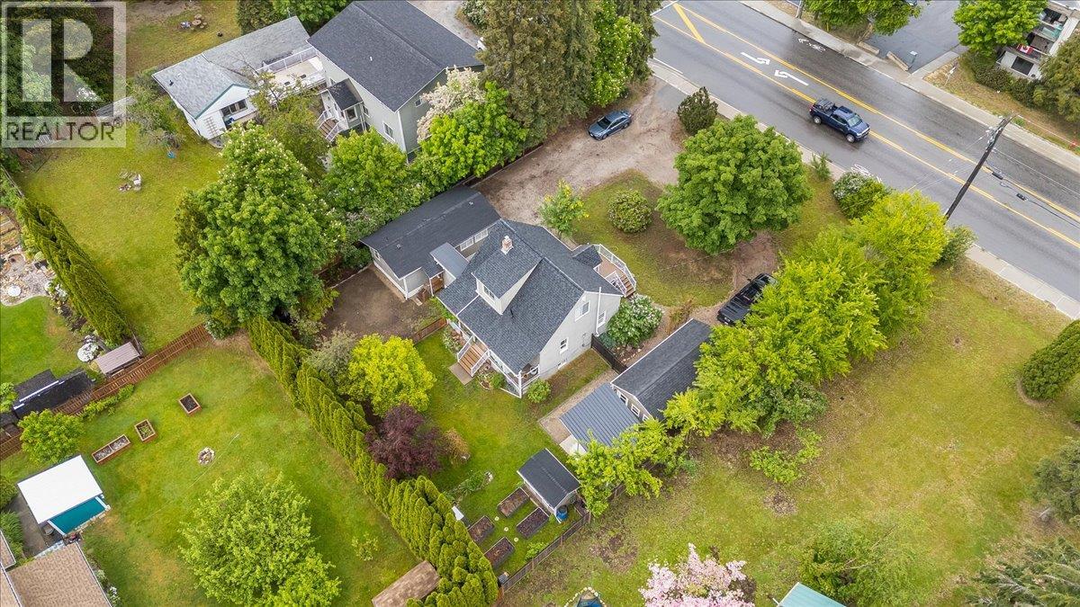 2116 Columbia Avenue - 79