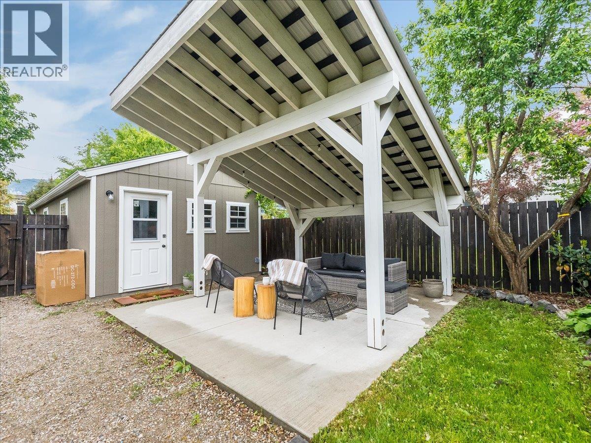 2116 Columbia Avenue - 65