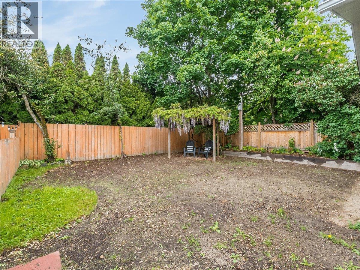 2116 Columbia Avenue - 70