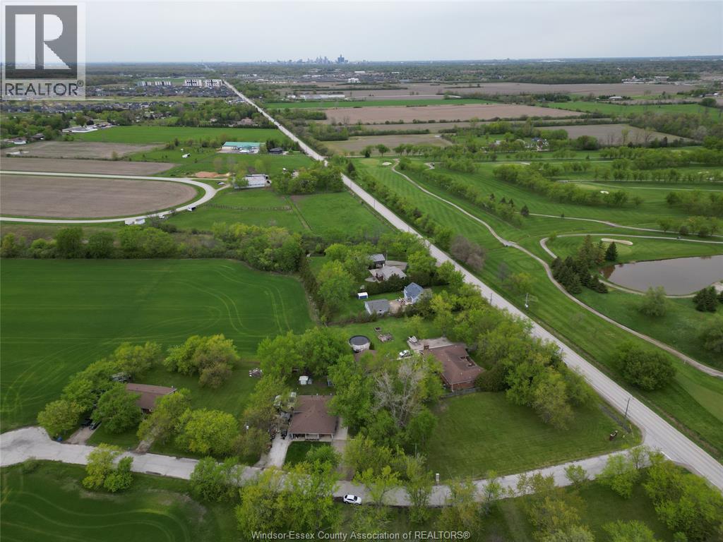 4650-4666 CABOTO DRIVE - 12