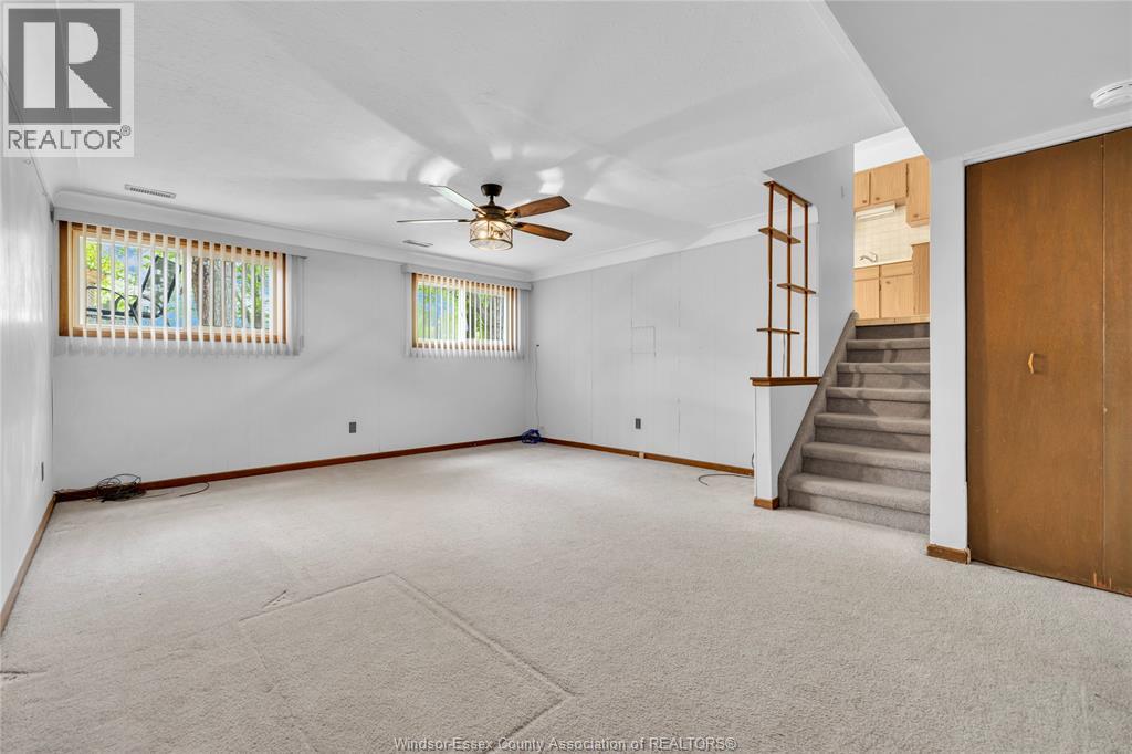 4650-4666 CABOTO DRIVE - 30