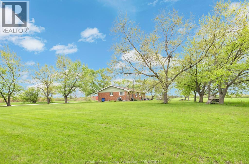 4650-4666 CABOTO DRIVE - 41
