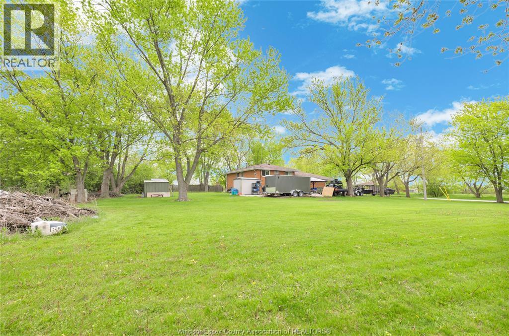 4650-4666 CABOTO DRIVE - 42