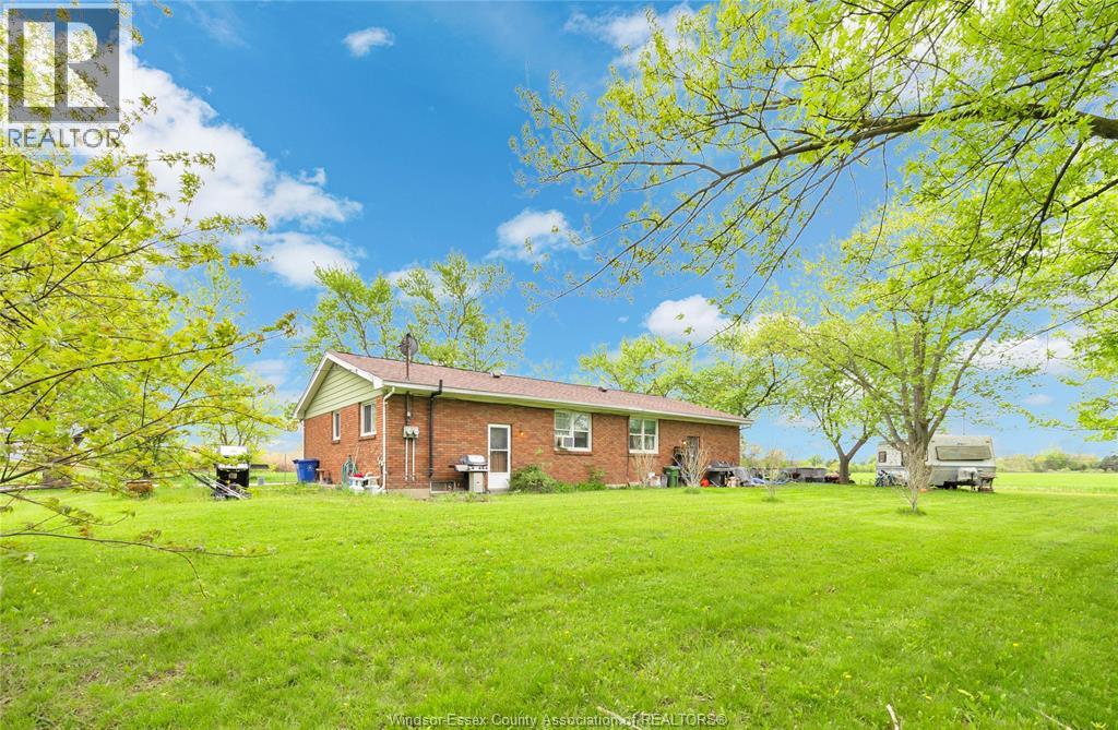 4650-4666 CABOTO DRIVE - 43