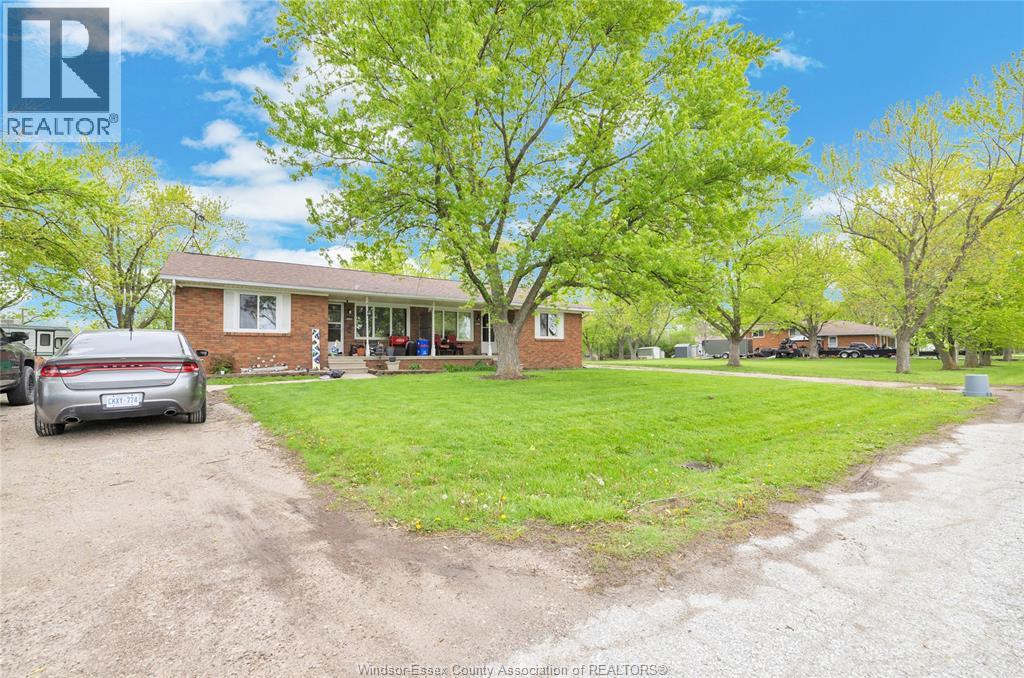 4650-4666 CABOTO DRIVE - 47