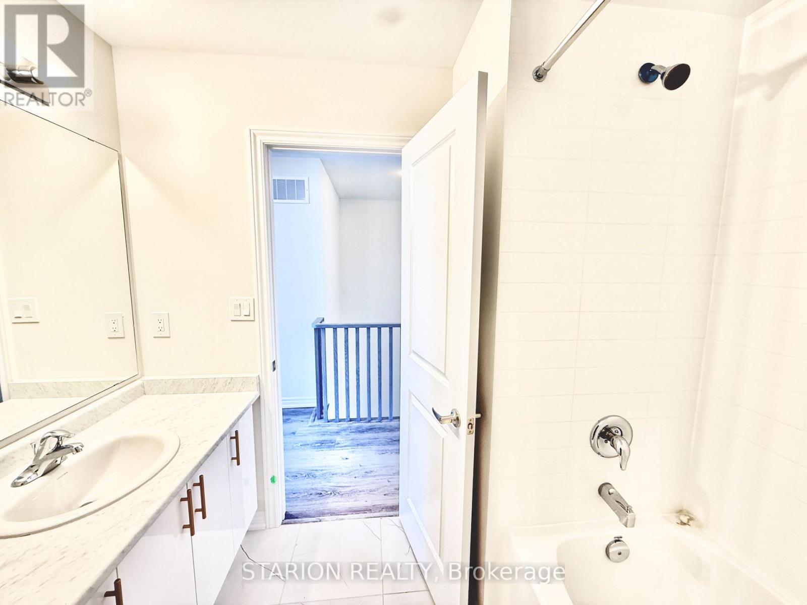 44 HICKEY LANE - 22