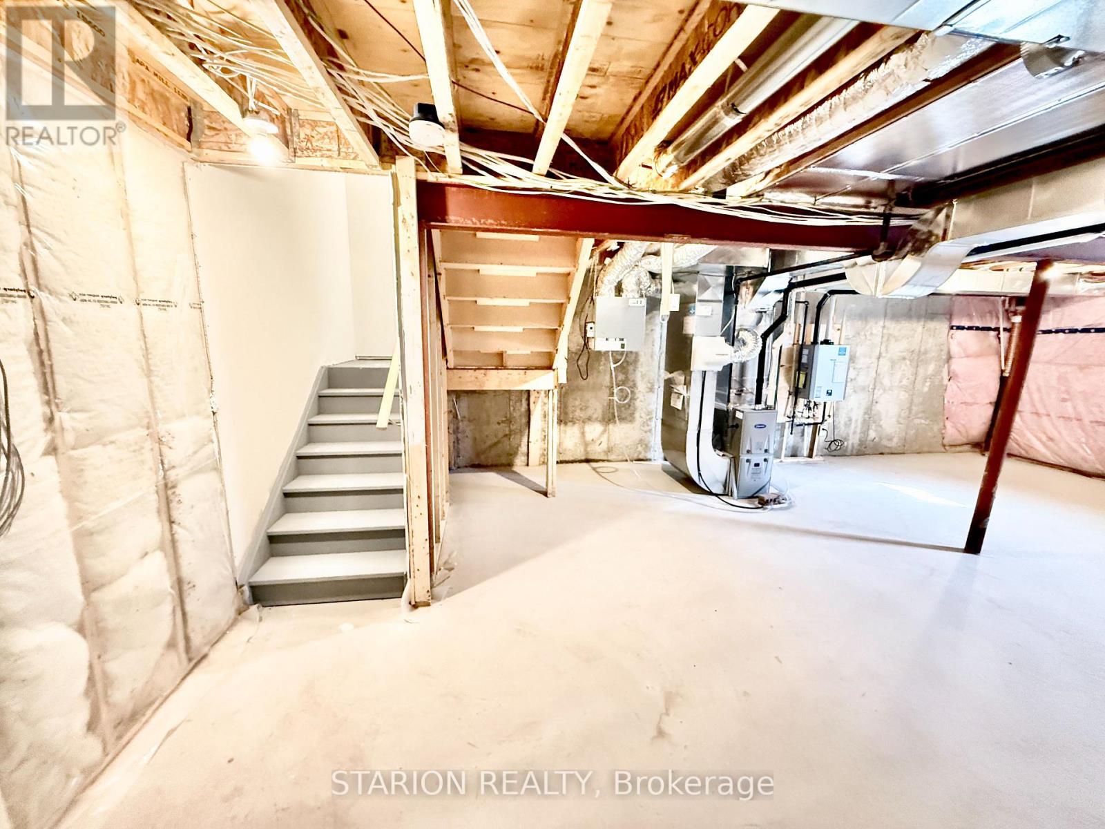 44 HICKEY LANE - 24