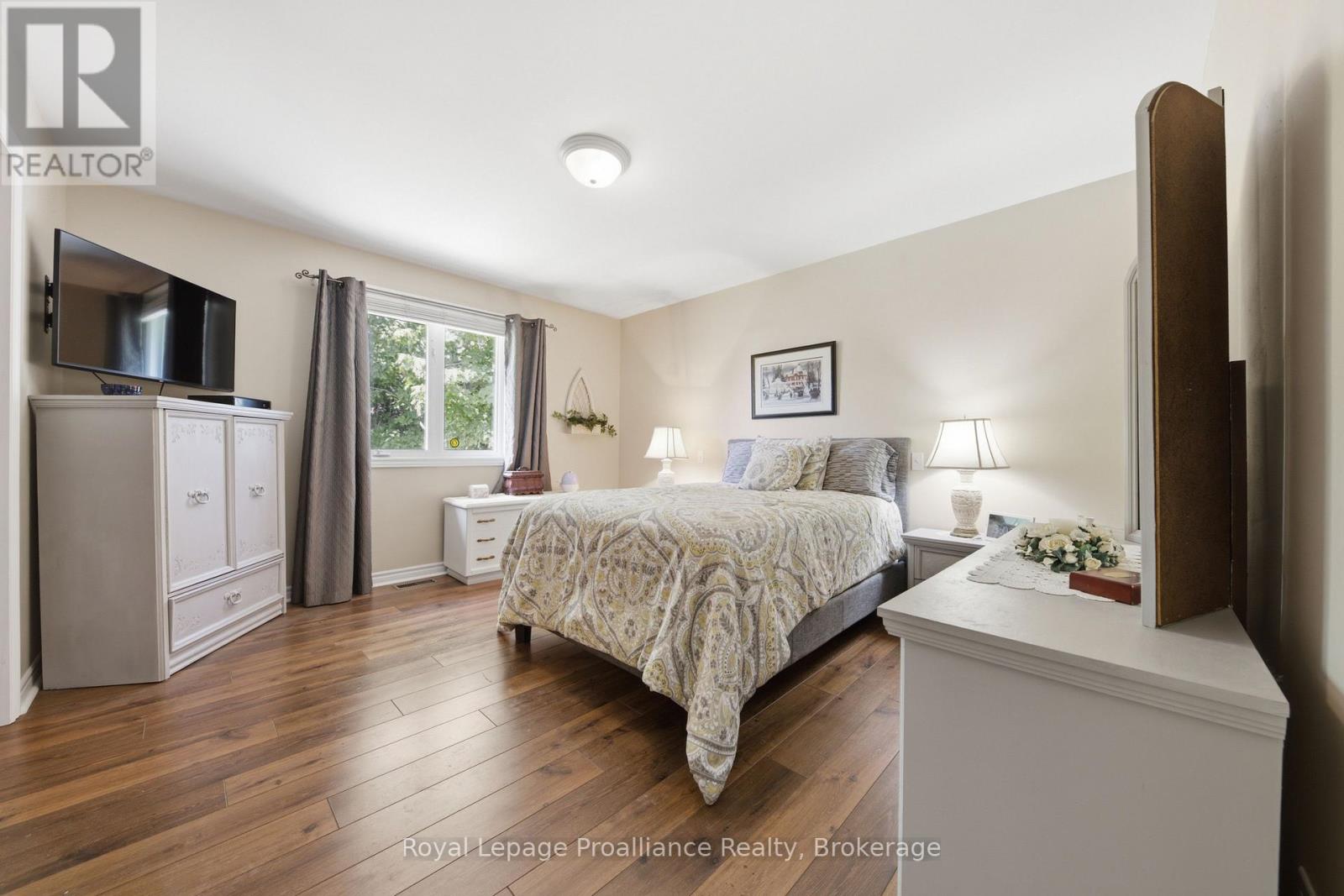 31 HURON DRIVE - Image 18