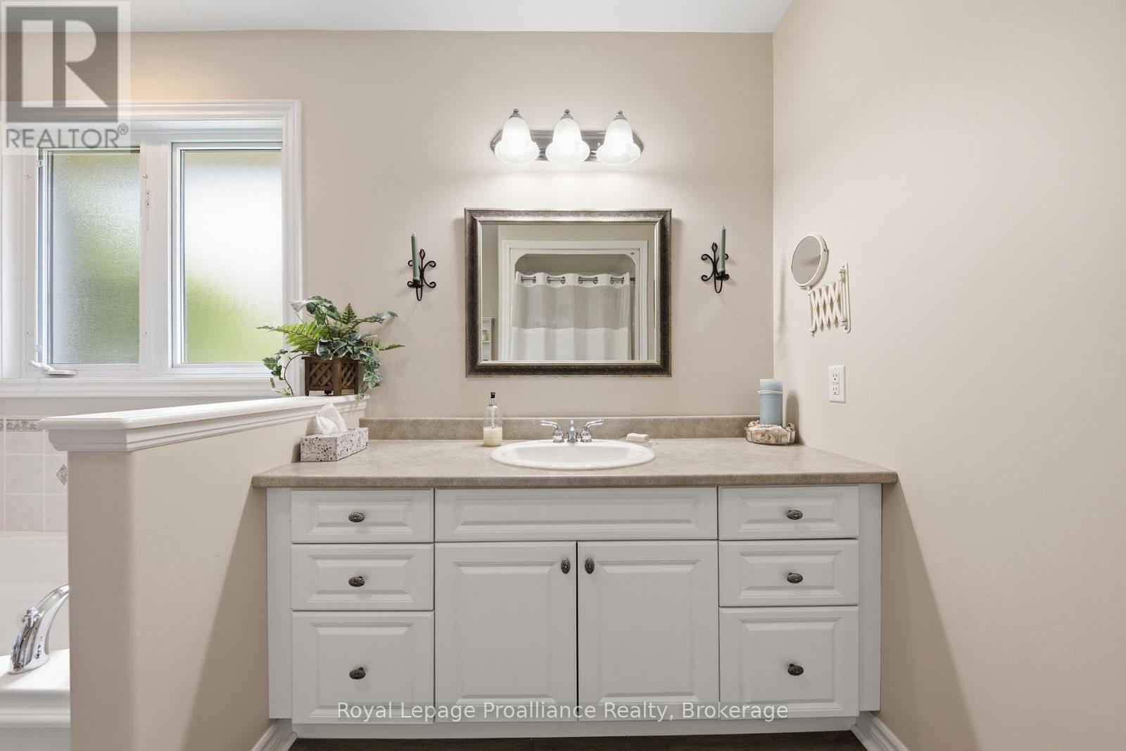 31 HURON DRIVE - Image 21
