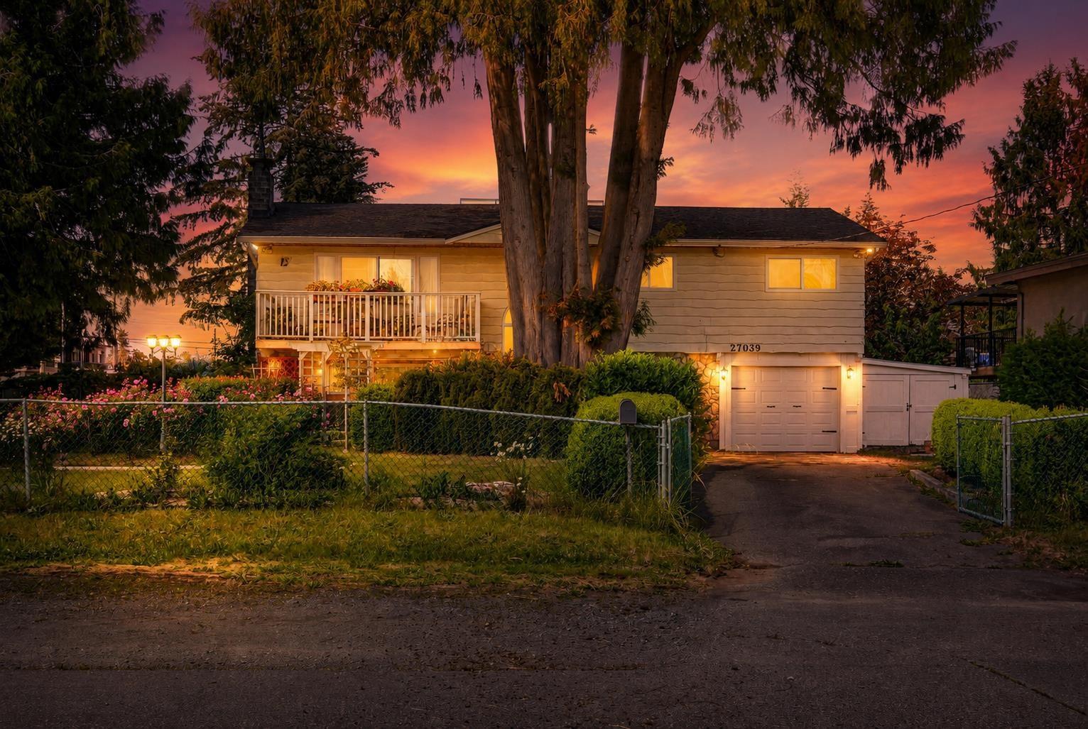 4 Bed, 3 Bath House for Sale in Langley – 27039 28B AVENUE, Langley – MLS# R3129942 - Image 2