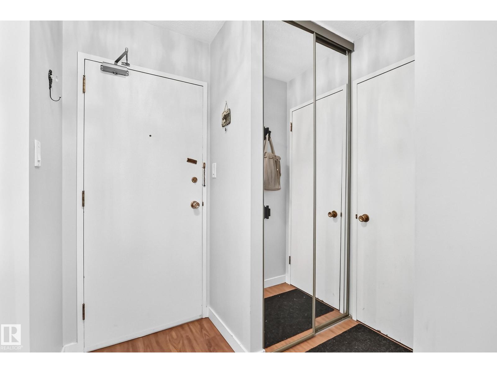 #407 9835 113 ST NW - 4