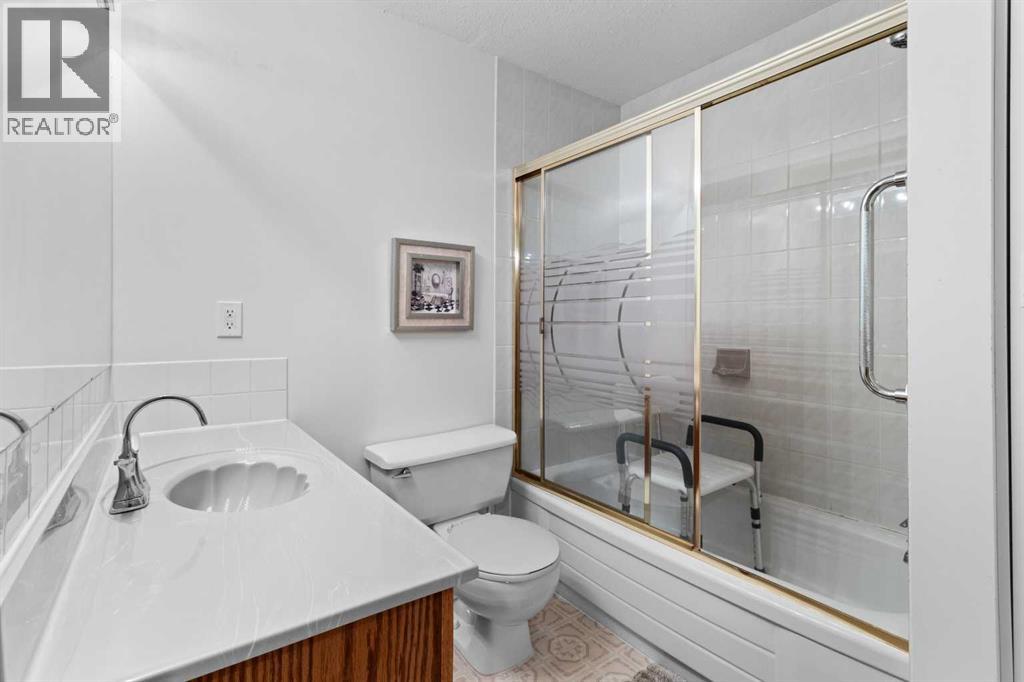 #38 2821 Botterill Crescent - 29