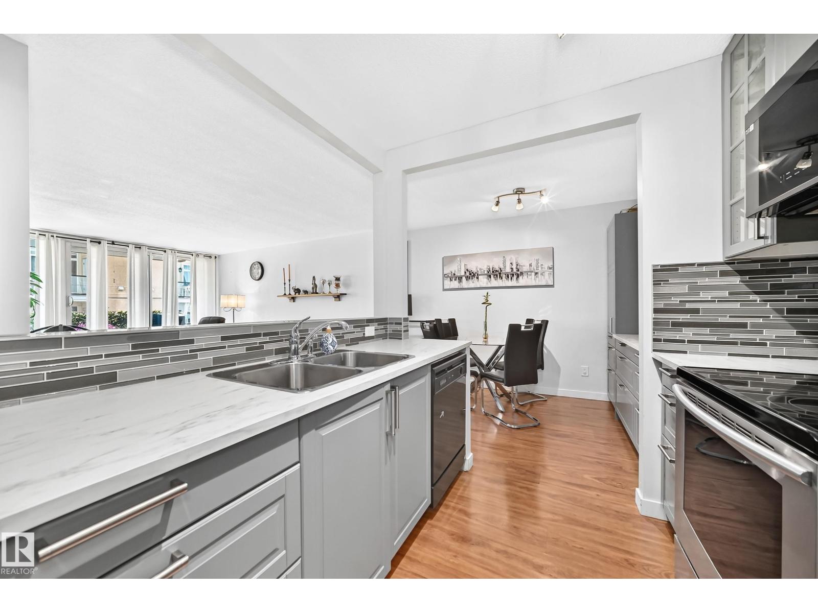 #407 9835 113 ST NW - 12