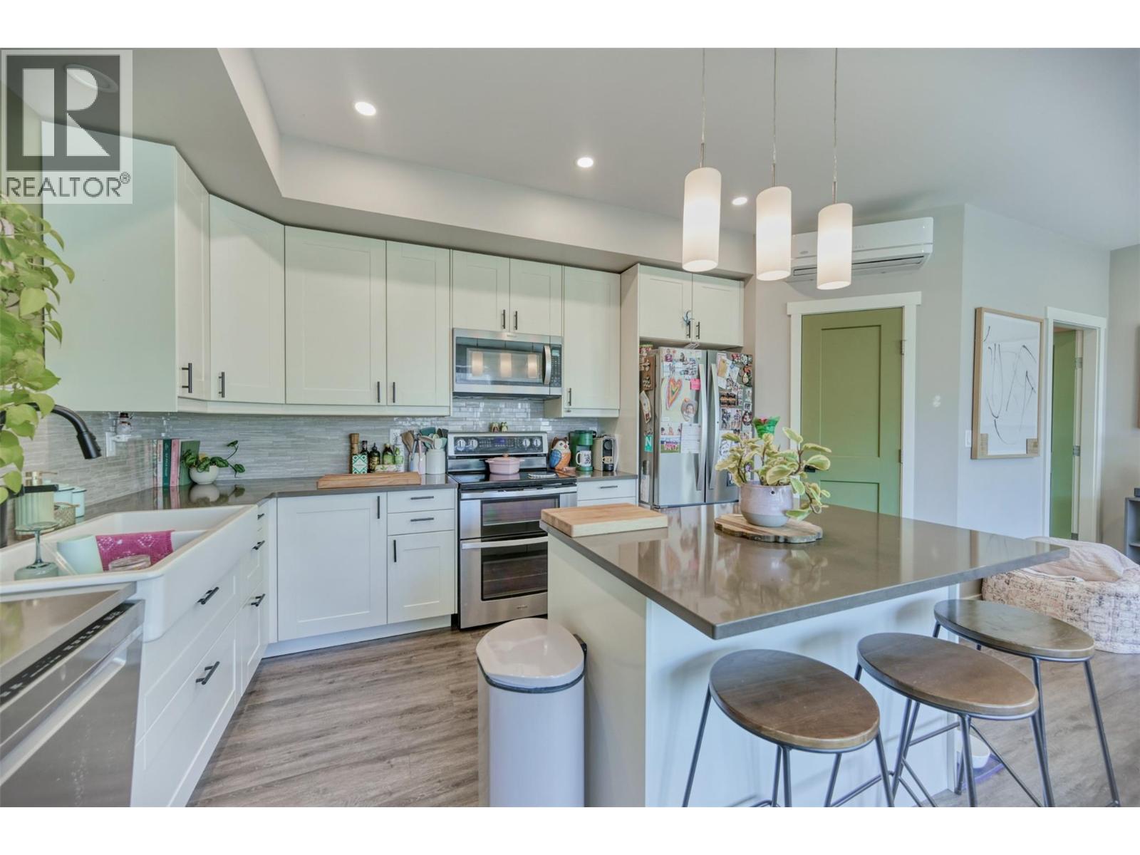 #102 8504 70TH Avenue - 6
