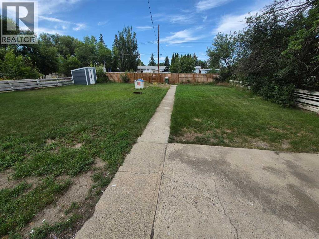 4931 54 Avenue - 22