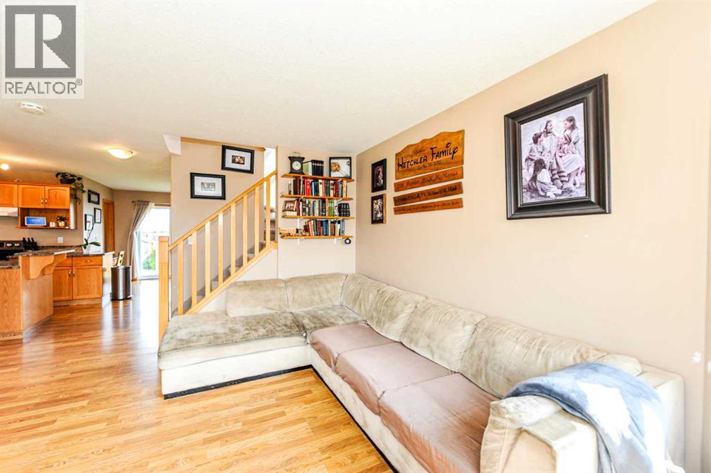7310 46 Avenue - 18