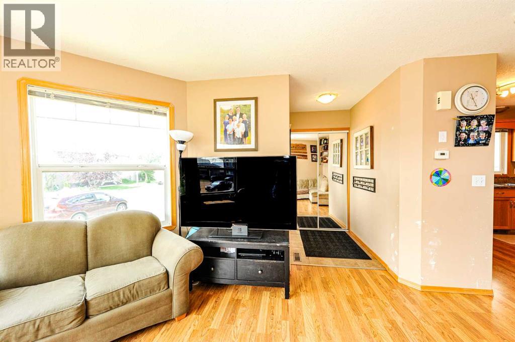 7310 46 Avenue - 16