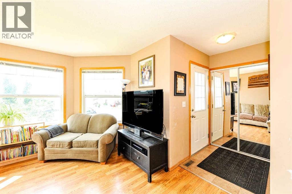 7310 46 Avenue - 17