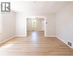 5198 Manson Ave, Powell River, BC V8A3P1 Photo 16