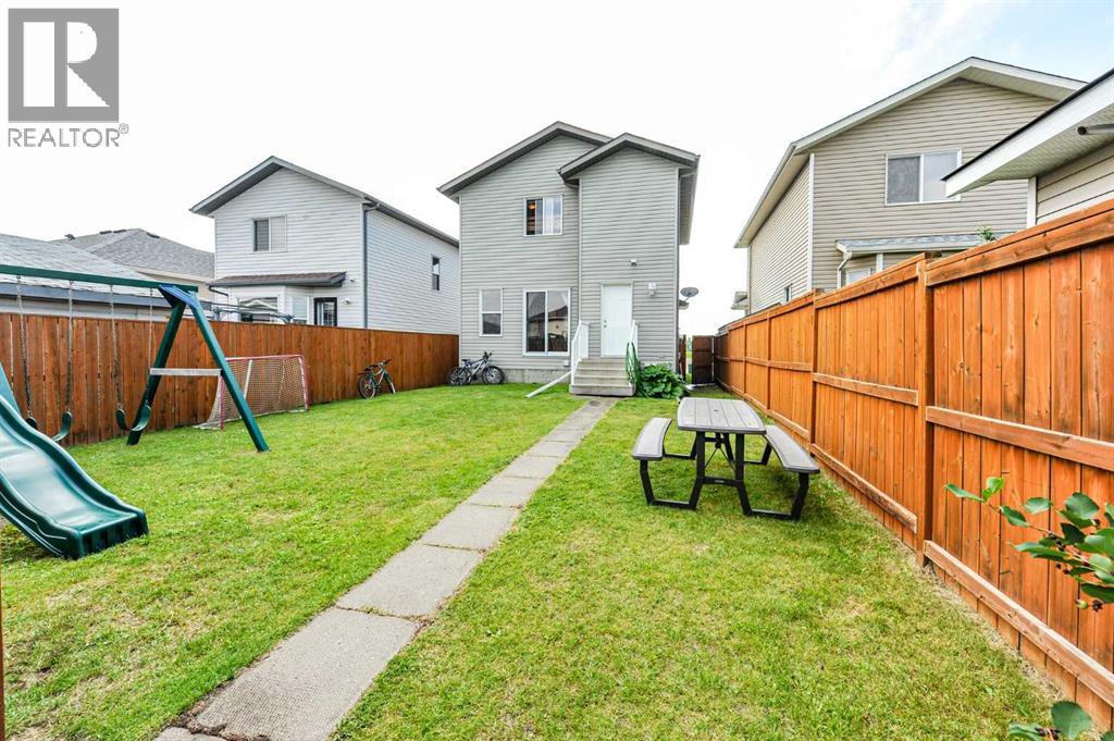 7310 46 Avenue - 37