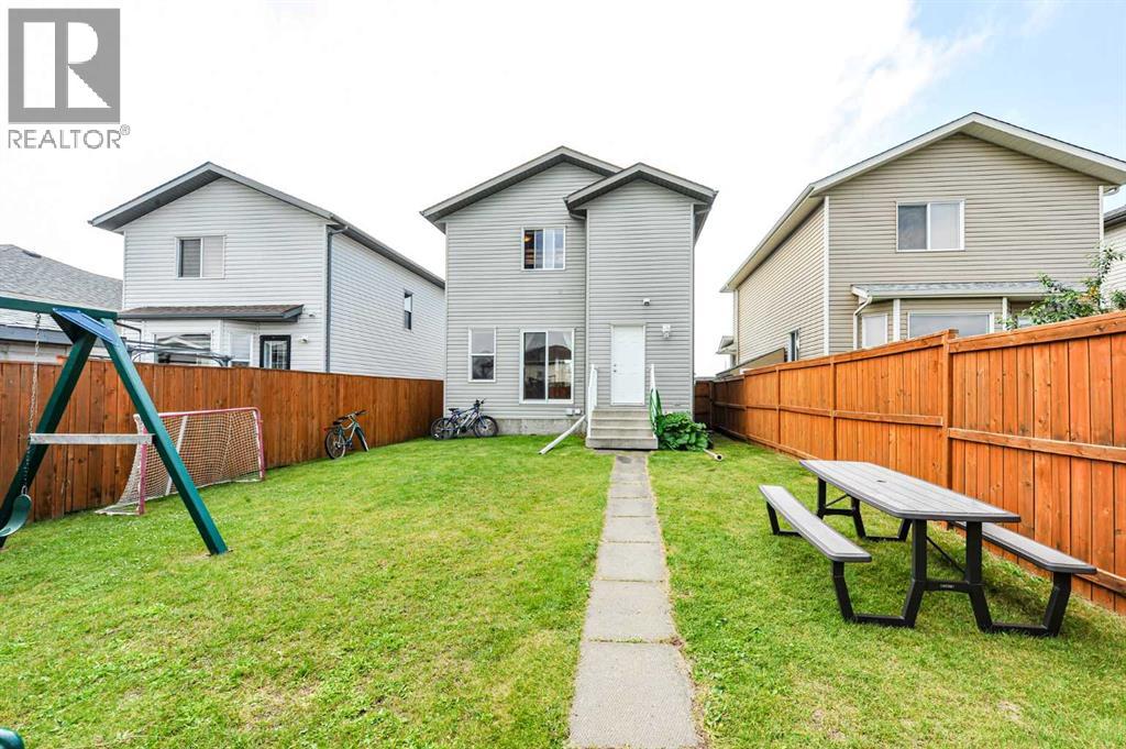7310 46 Avenue - 35