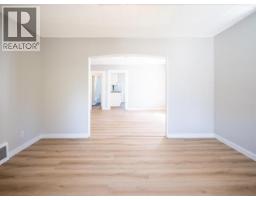 5198 Manson Ave, Powell River, BC V8A3P1 Photo 20