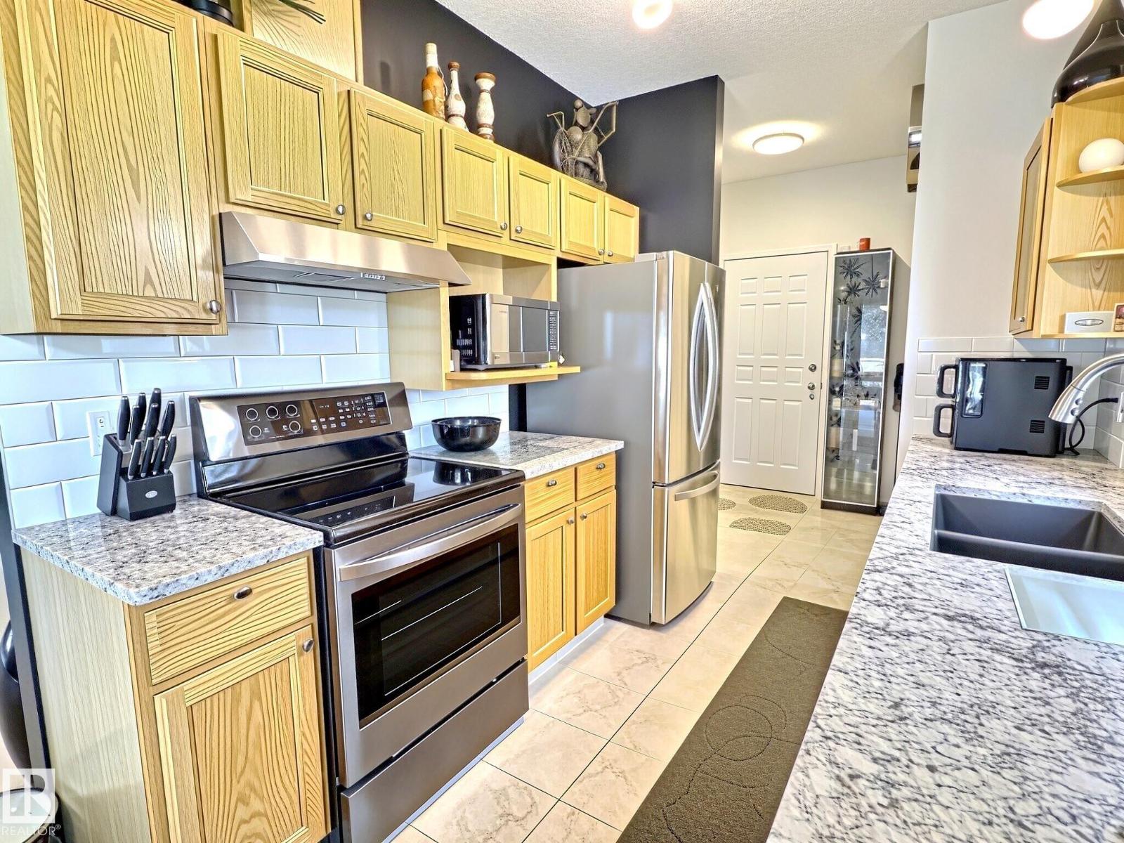 #17 10 Blackburn DR SW - 12