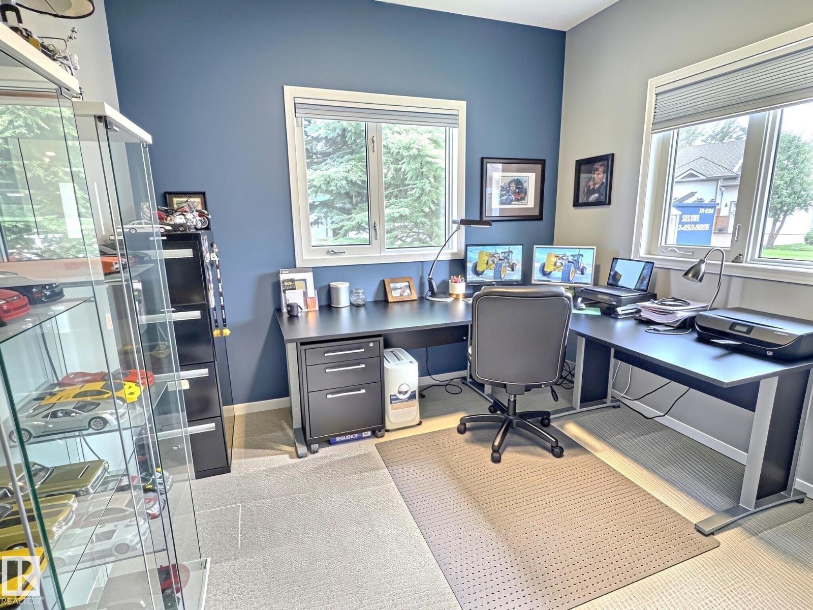 #17 10 Blackburn DR SW - 18