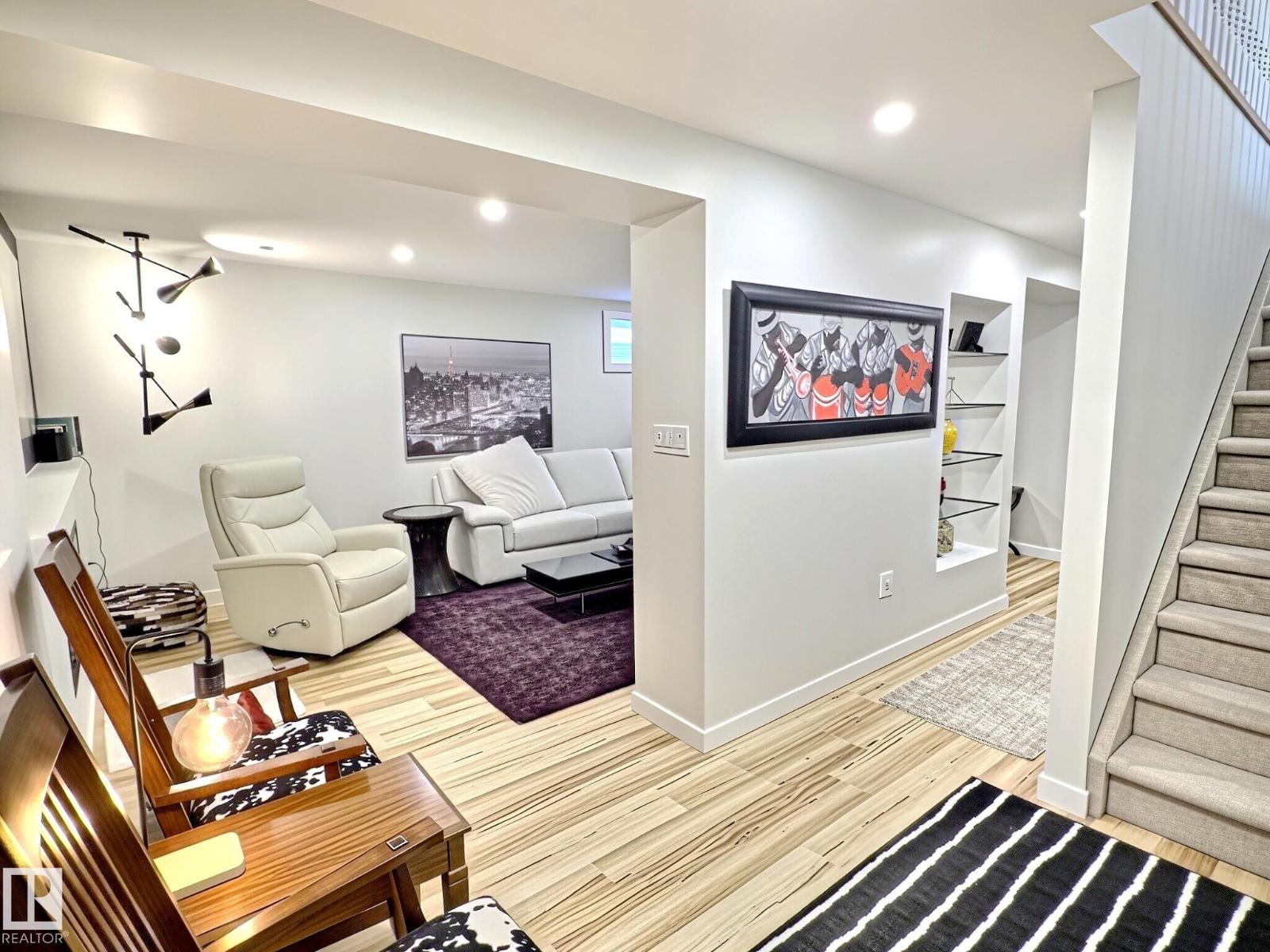 #17 10 Blackburn DR SW - 22