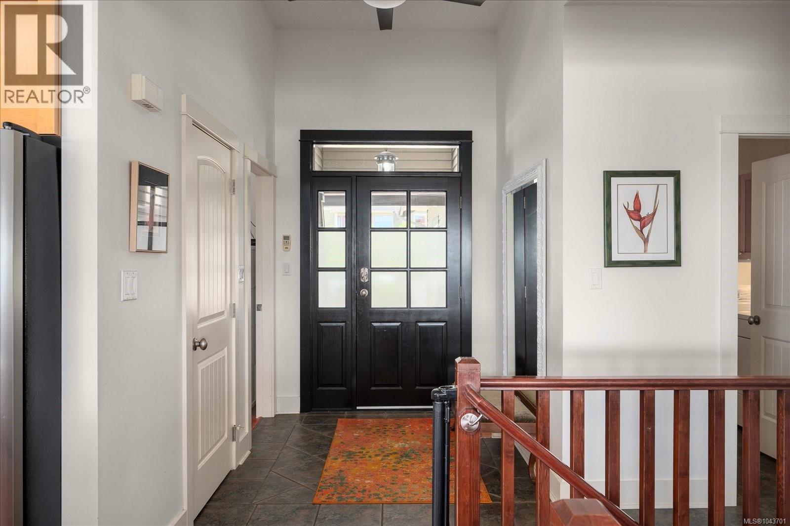517 Douglas St - 7