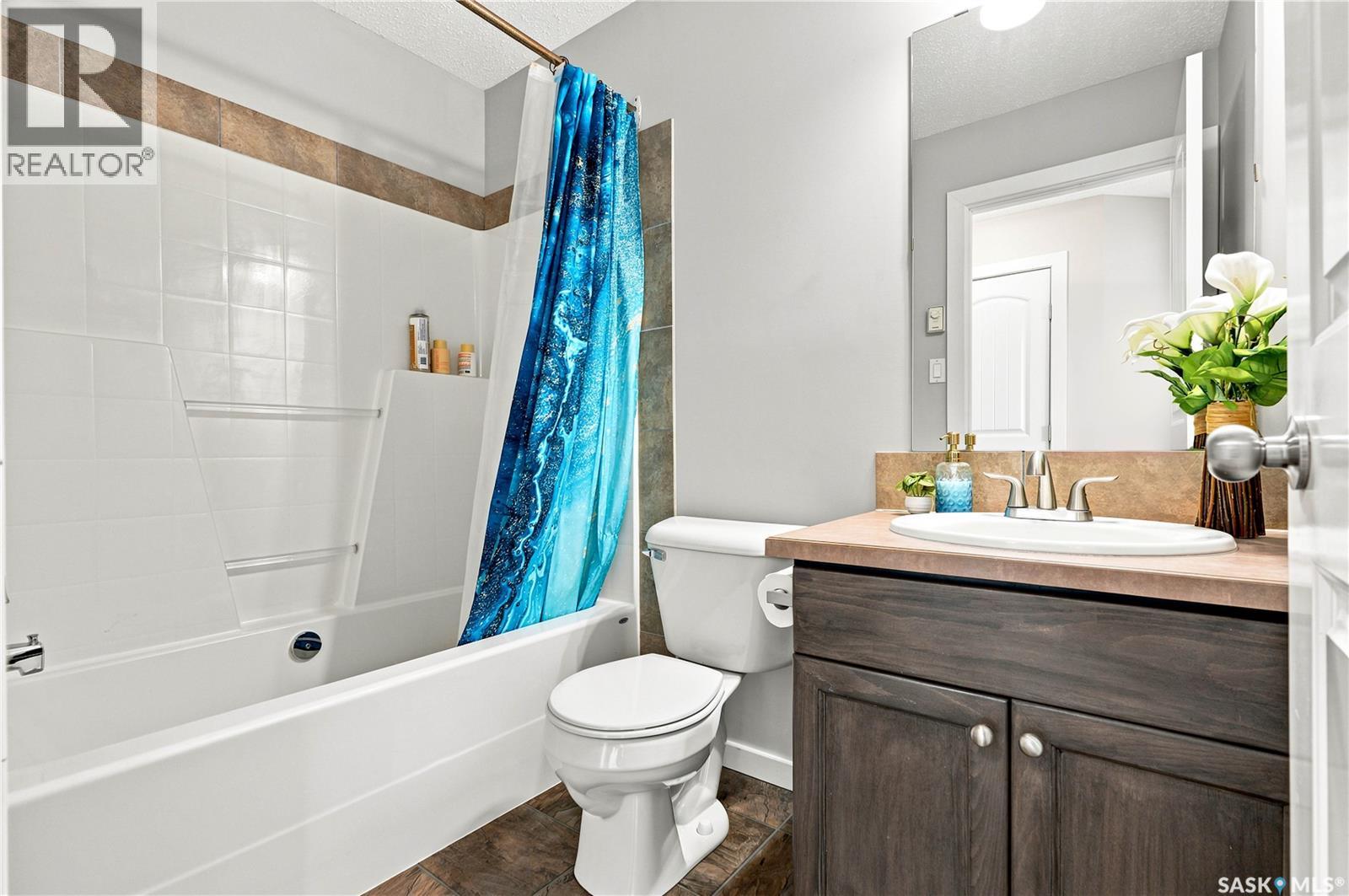 #309 810 Hampton CIRCLE - 30